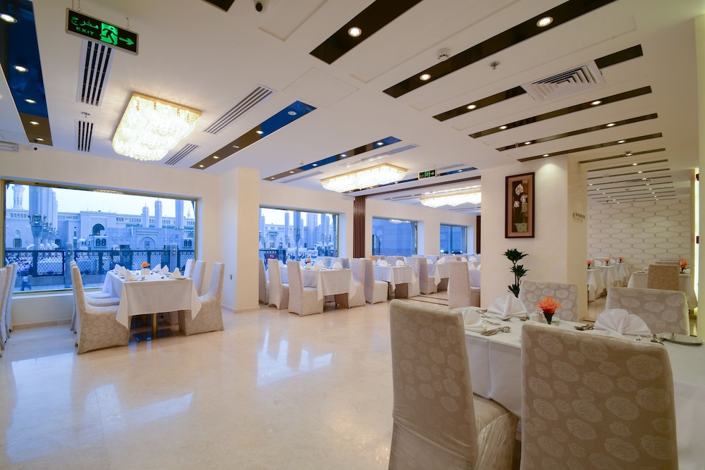 الذهبي جولدن توليب(Golden Tulip Al Zahabi) 31/50