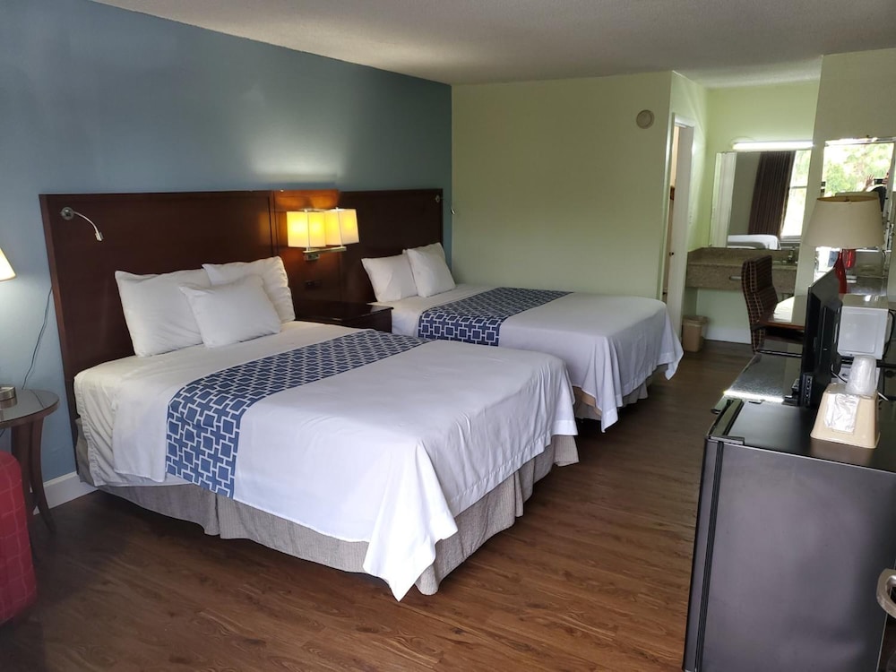 Econo Inn Ormond Beach (Ex Motel 6) 12/41