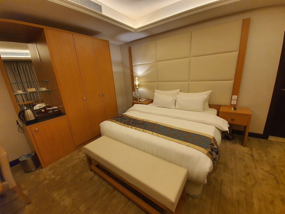 فندق جراند بارك(Verta Hotel Jeddah) 16/50
