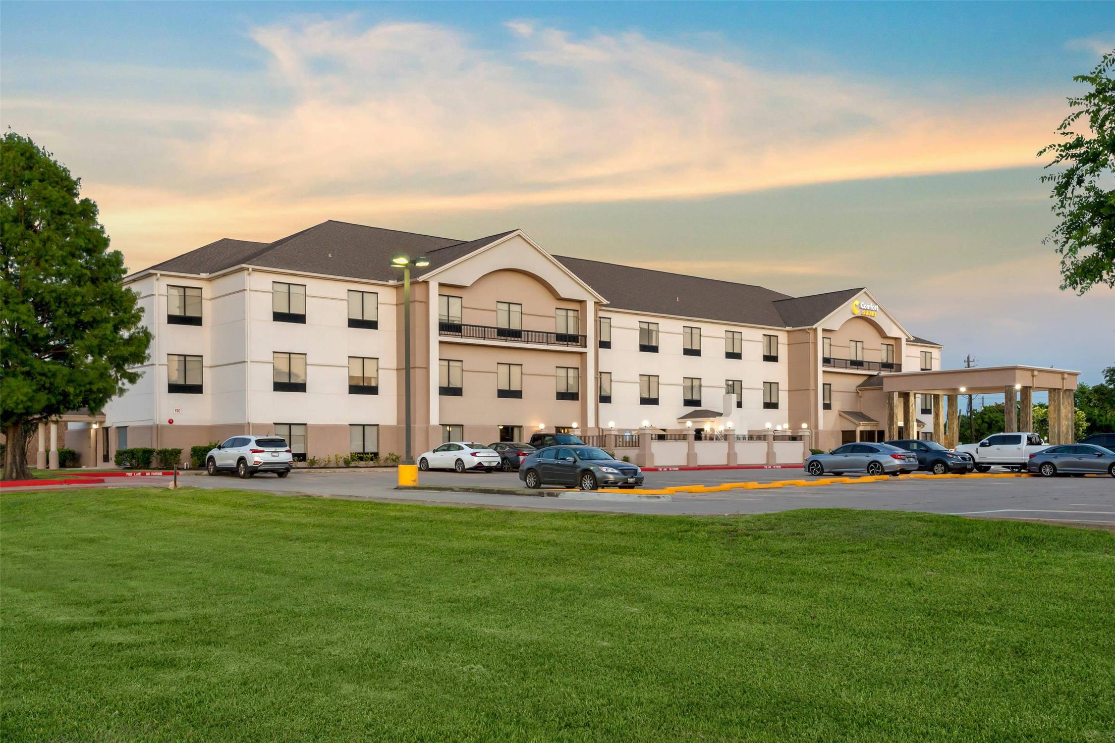 Comfort Suites La Porte - Baytown 14/16