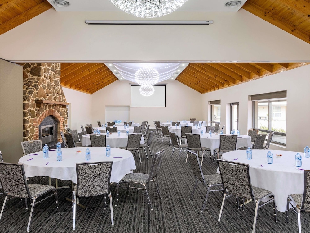 Mercure Goulburn 35/44