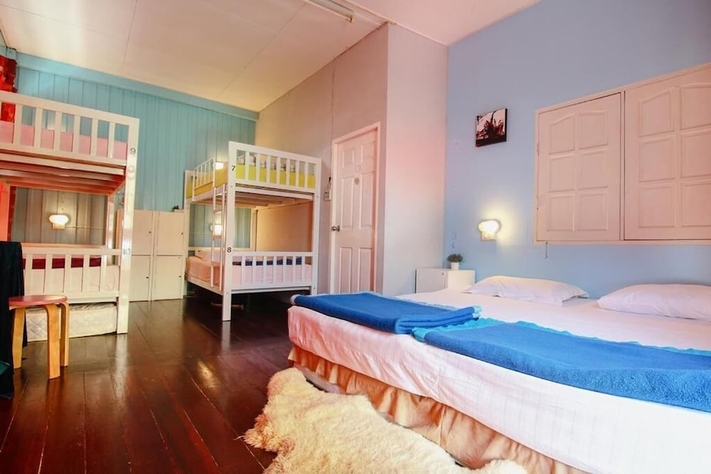 Hua Hin Lubsabai Hostel 11/39