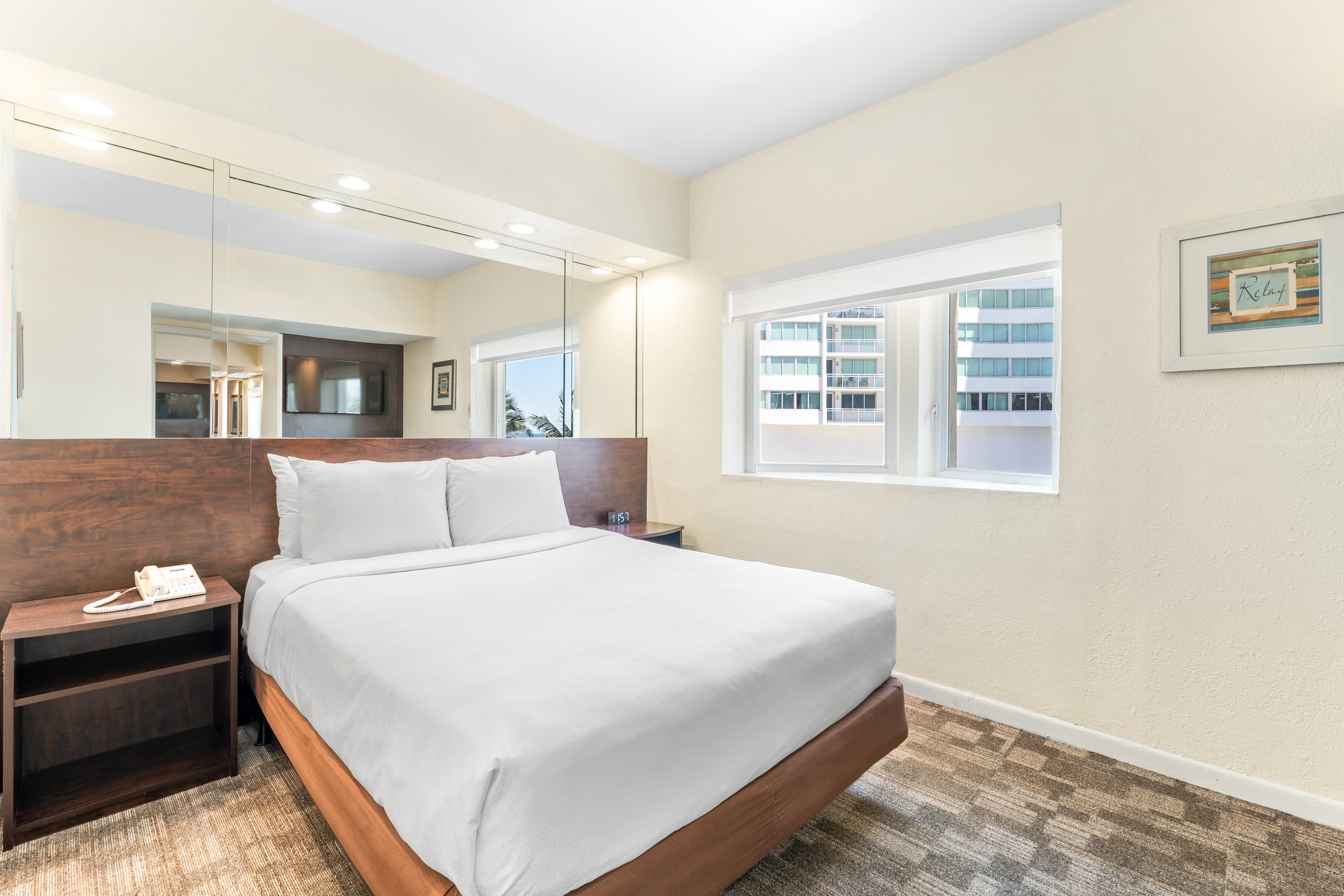 Crystal Beach Suites Miami Oceanfront Hotel 6/24