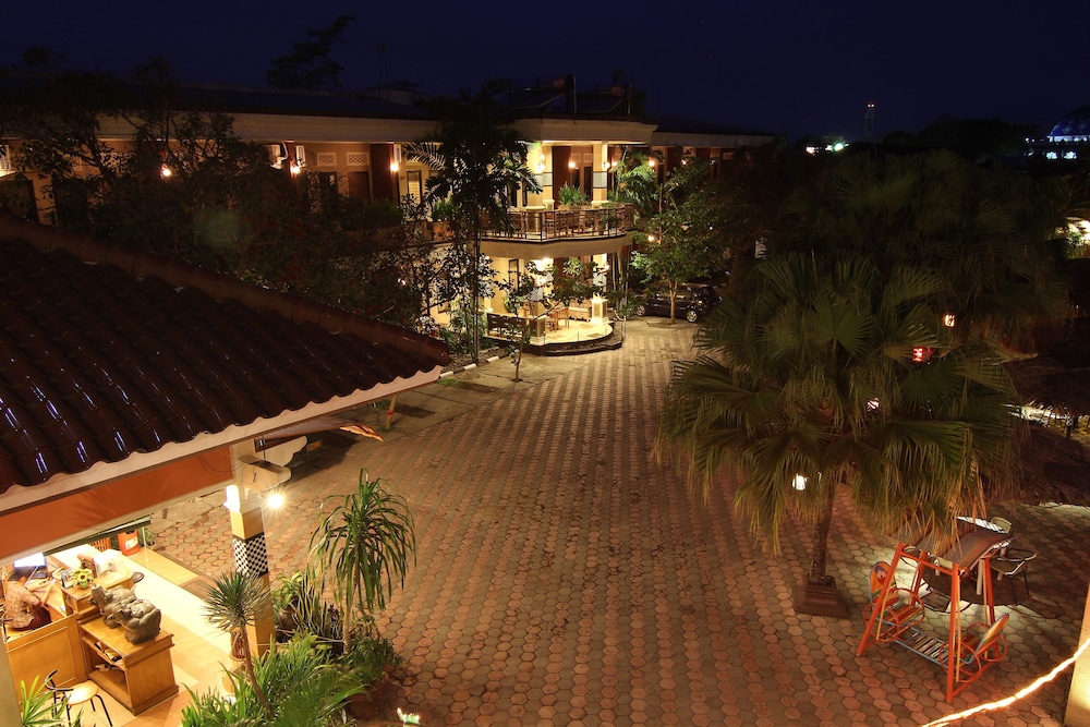 Patria Plaza Hotel 20/22
