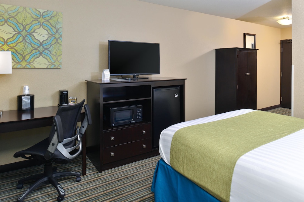 Best Western Long Beach Inn 23/53