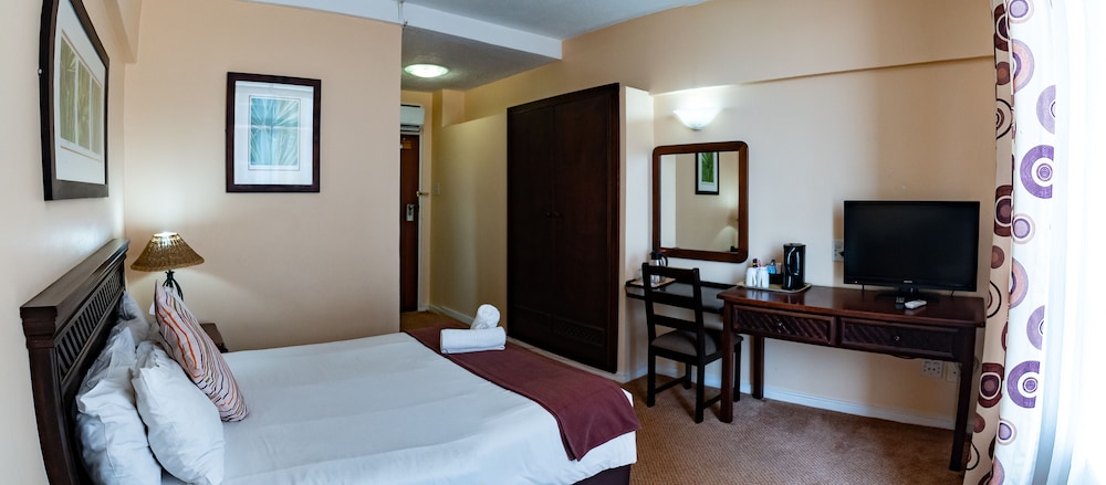 Gooderson Tropicana Hotel 22/59
