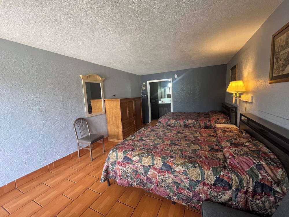 La Posada Inn By OYO Brownsville 19/42