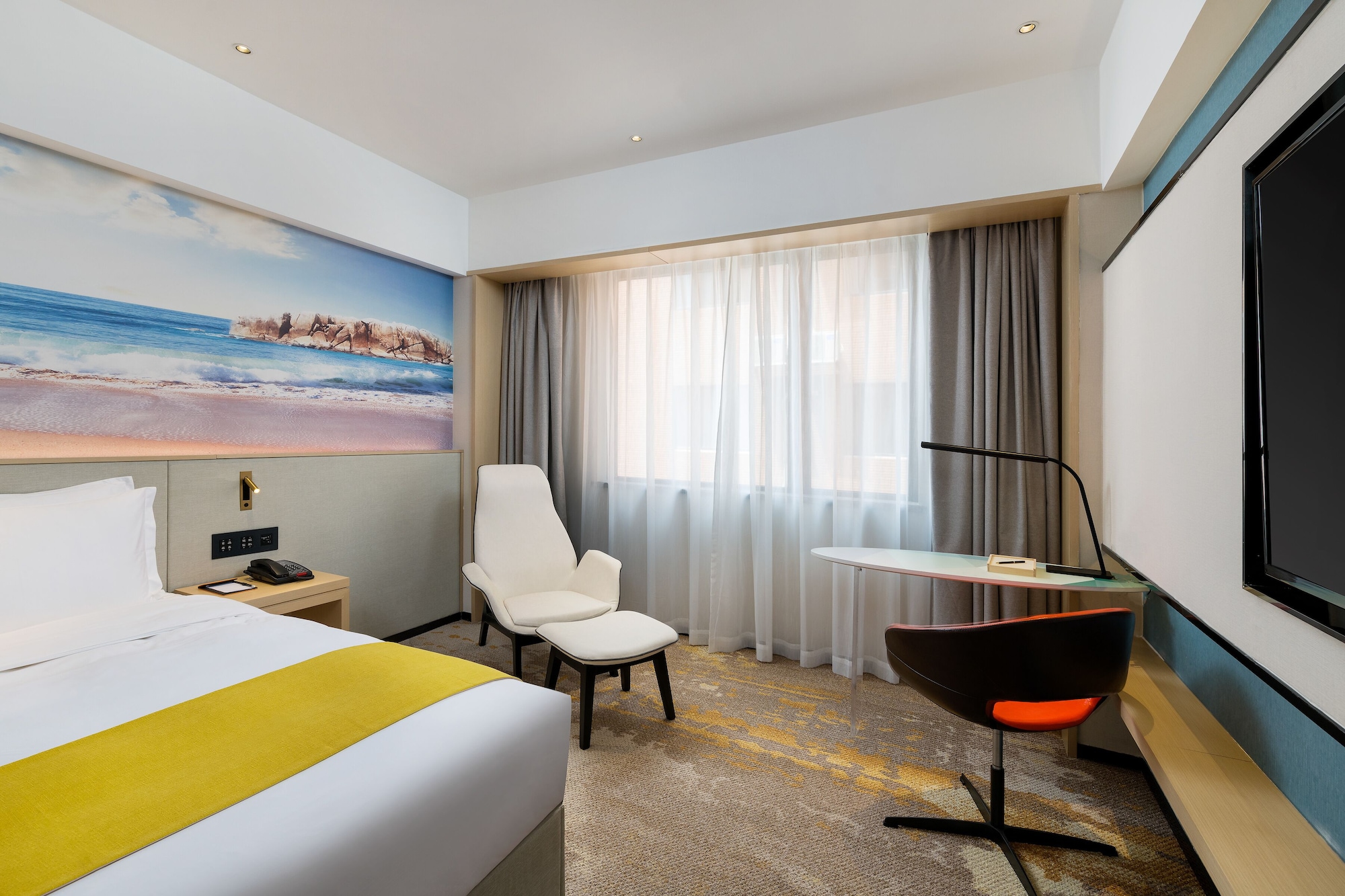 Deluxe, Queen Bed