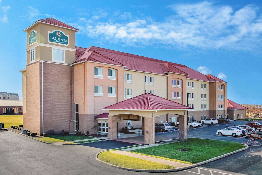 Spark by Hilton Plainfield Indianapolis Airport 3/43