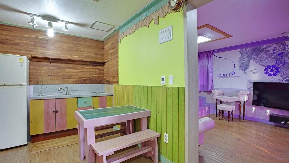 Gyeongju B House Pension 40/50