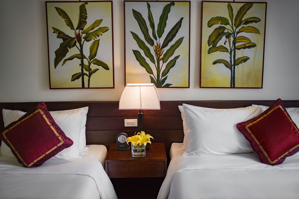 Freesia Hotel 39/72