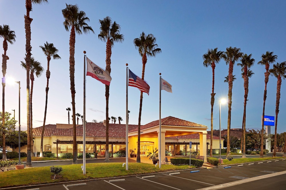 Hilton Garden Inn Valencia Six Flags in VALENCIA - CA