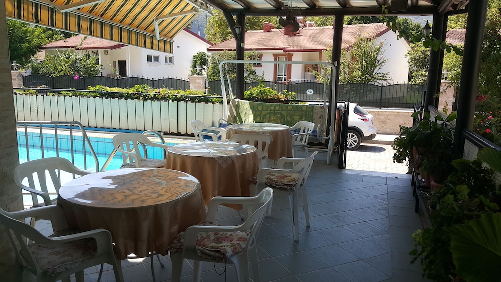 Cicek Otel & Apartments 28/50