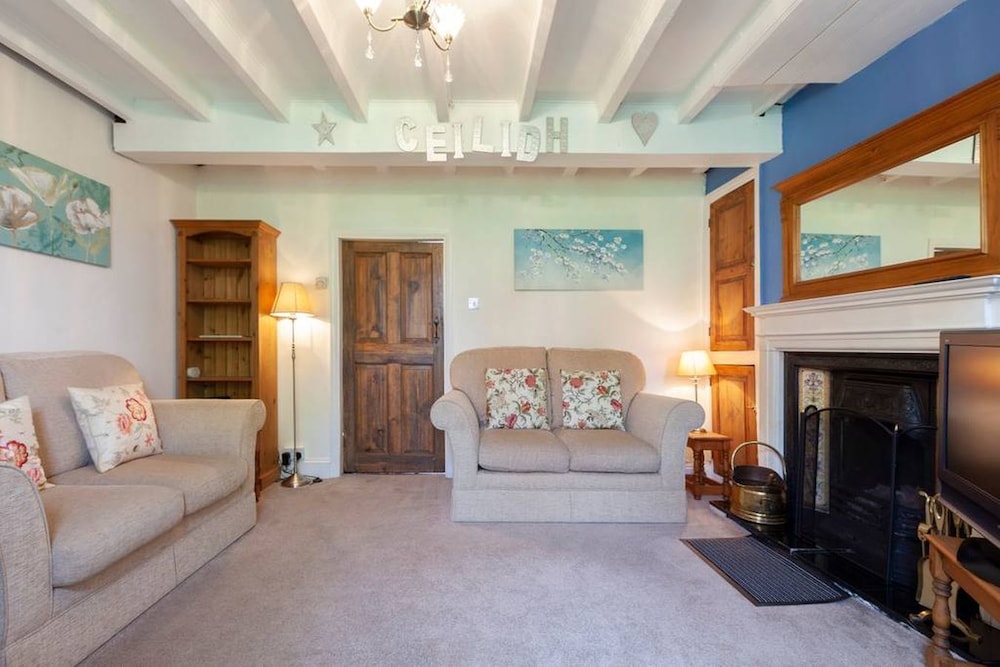 Ceilidh Cottage 34/48