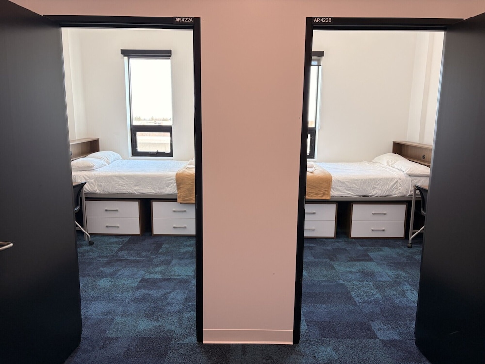 Humber College Lakeshore Residence 14/37