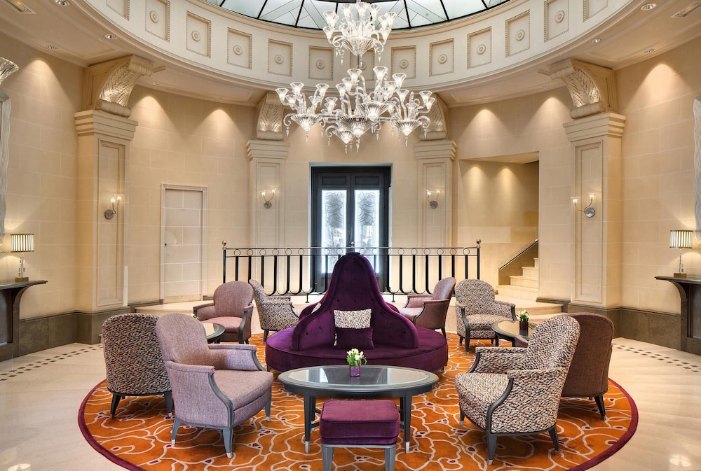 Chateau Frontenac Hotel 65/69