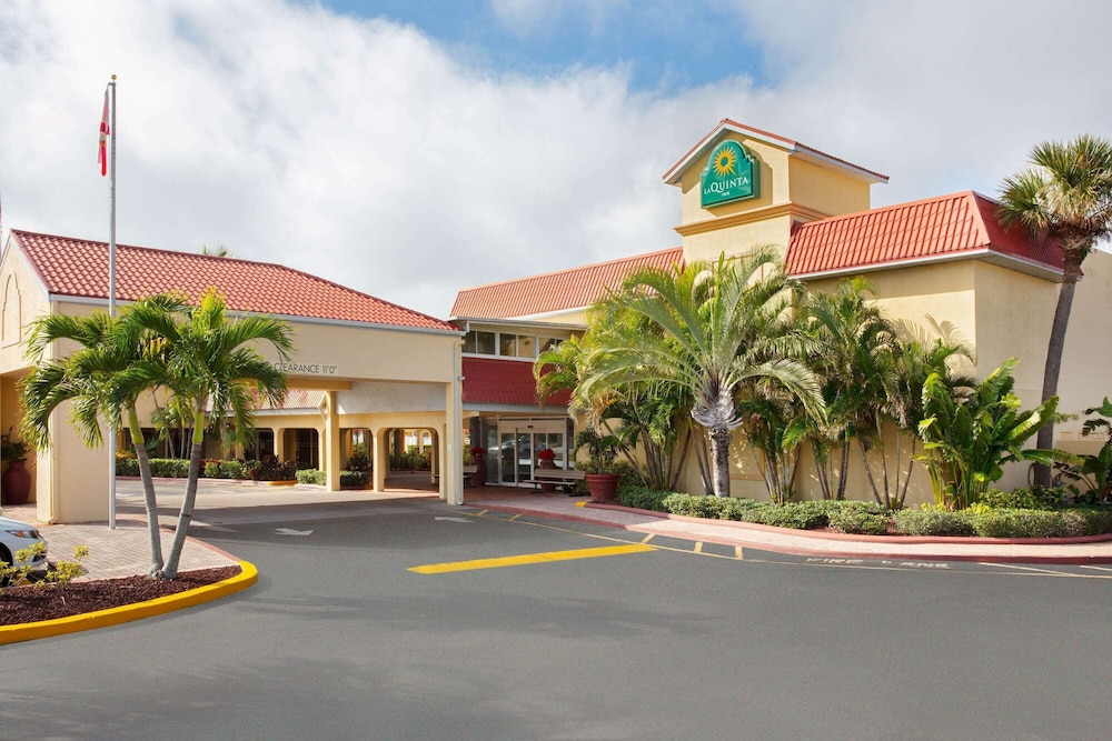 La Quinta Inn By Wyndham Cocoa Beach Port Canaveral in COCOA BEACH - FL