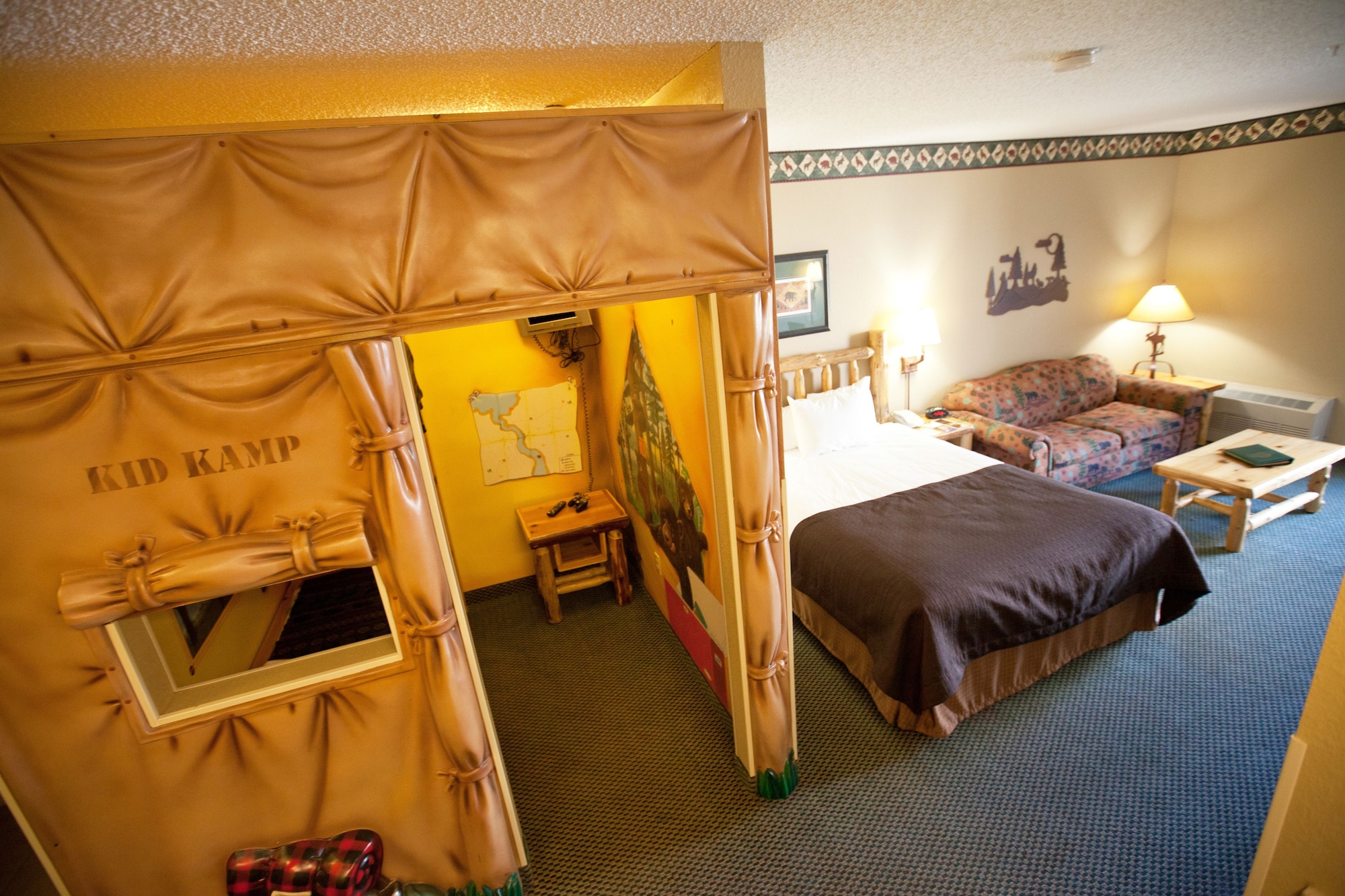 KID KAMP, SUITE