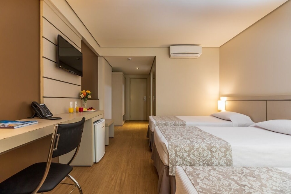 Viale Tower Hotel 17/53