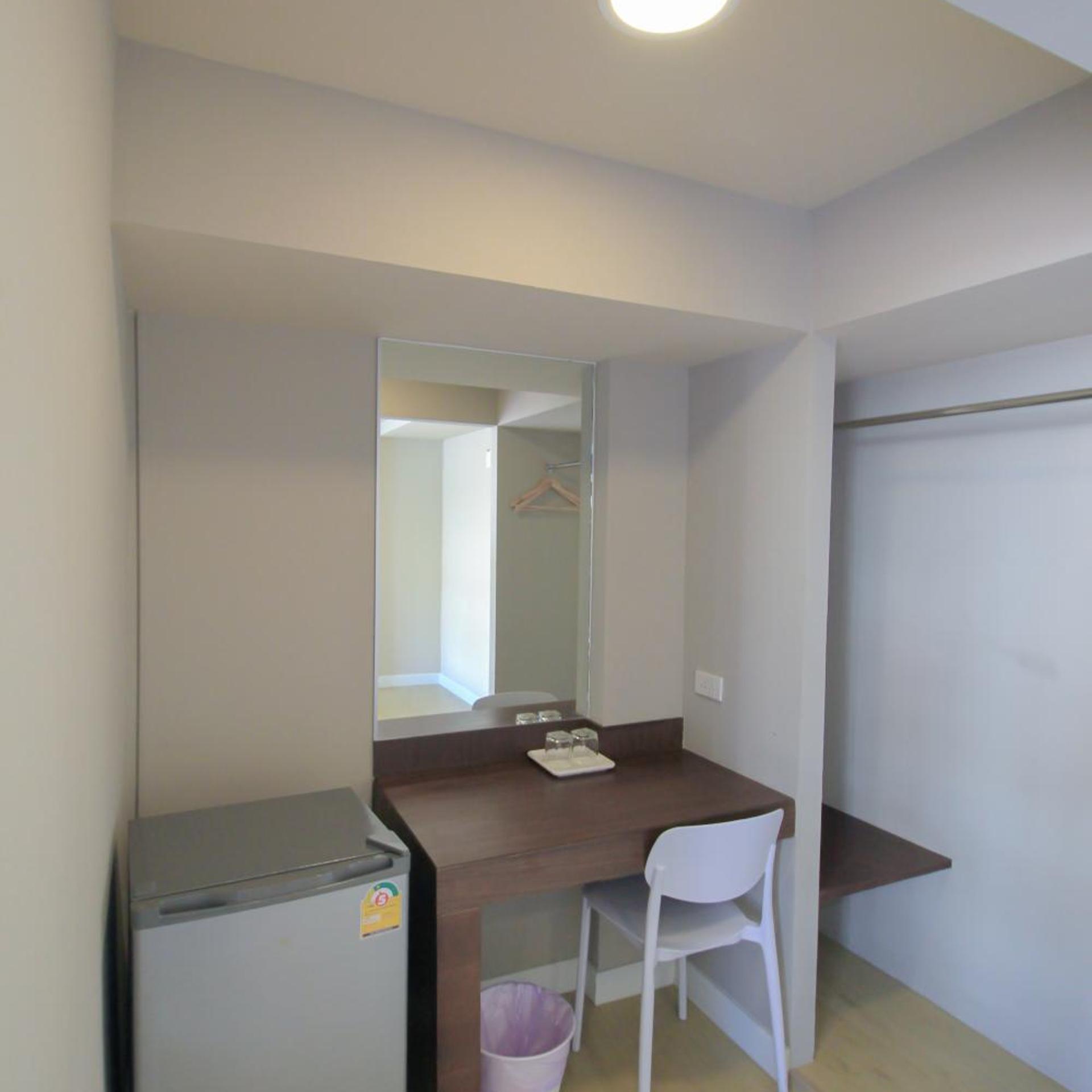 The Sea Bangsaen Hotel 33/48
