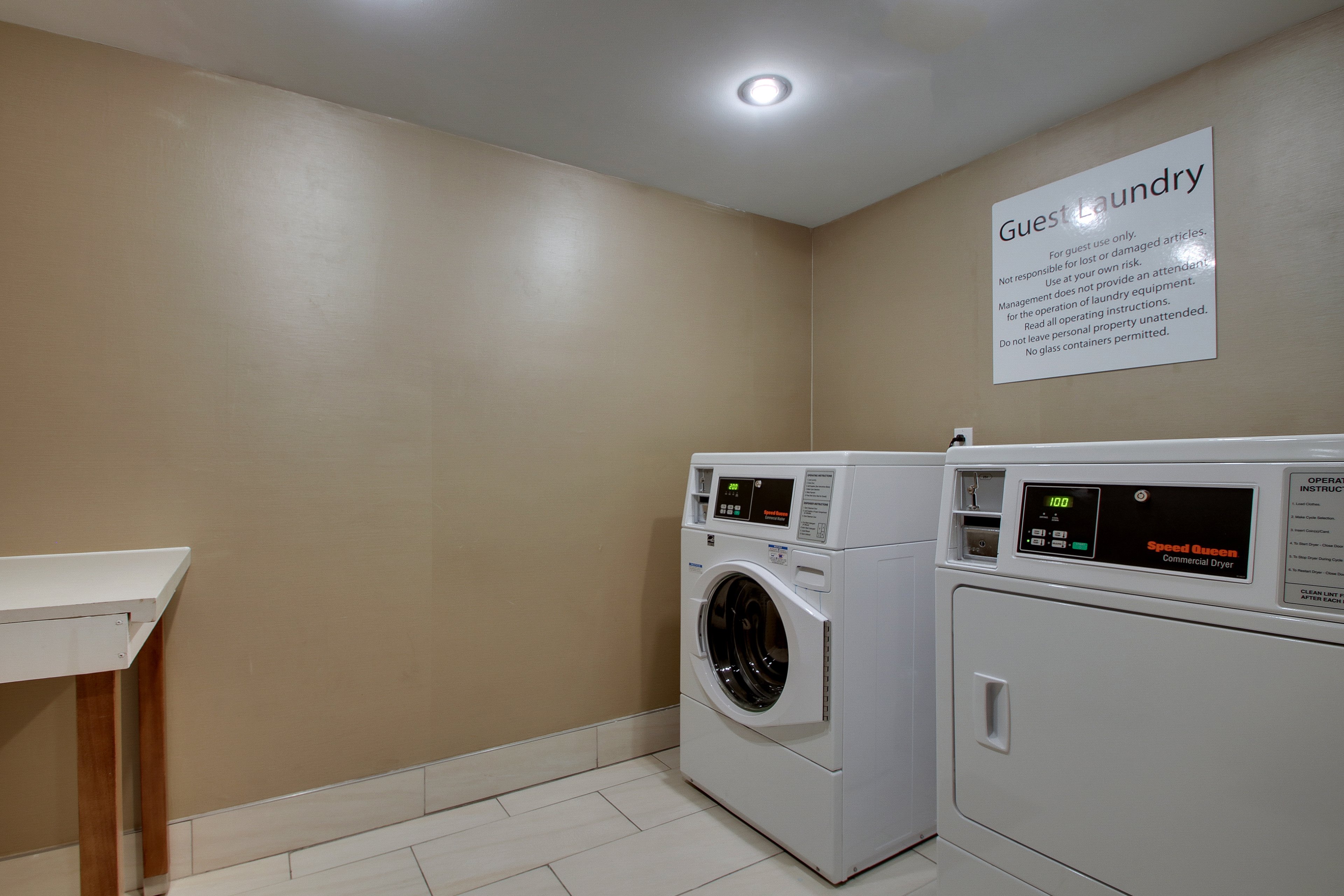 Holiday Inn Express Suites Wapakoneta 45/57