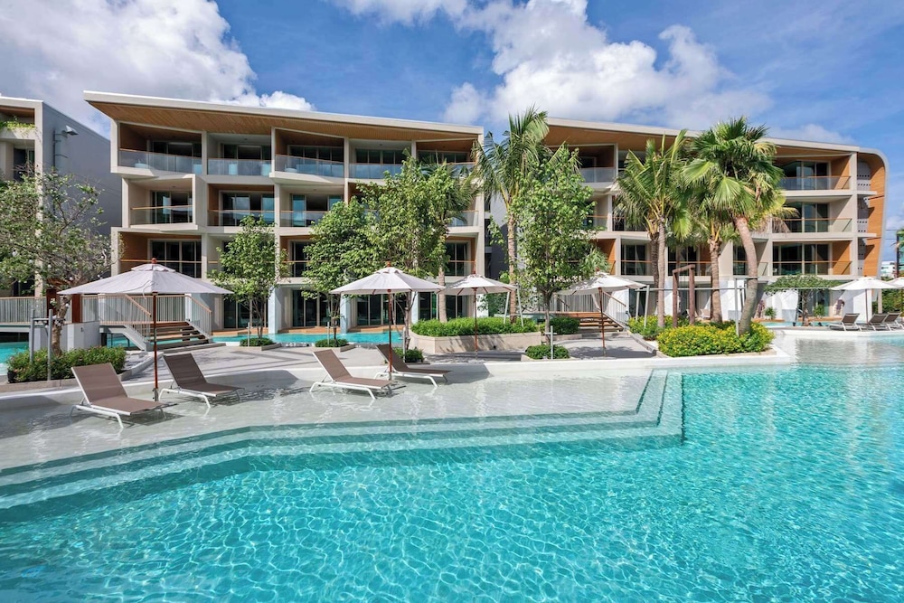 Wyndham Grand Nai Harn Beach Phuket 44/50