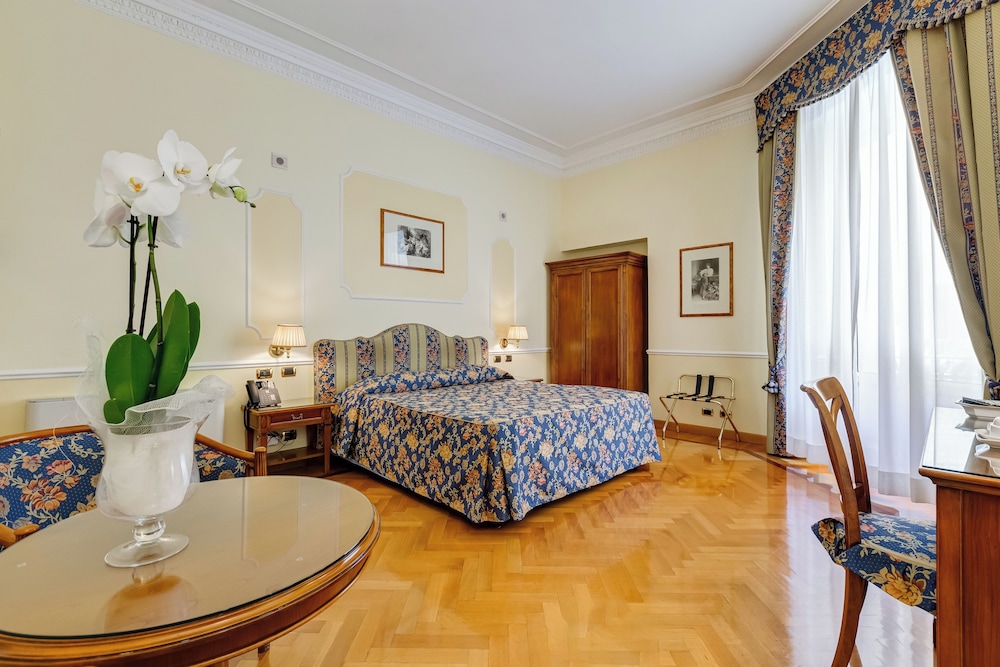 Hotel Cellini 17/61
