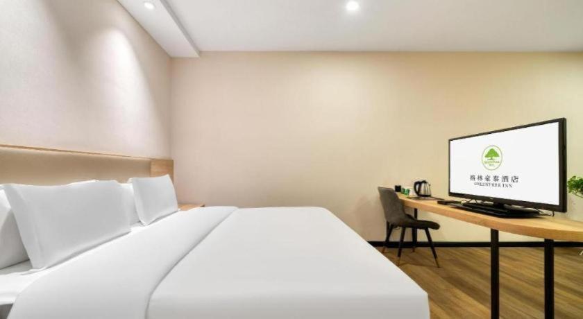 GreenTree Inn HuZhou AnJi YingBin Avenue Express Hotel 31/43