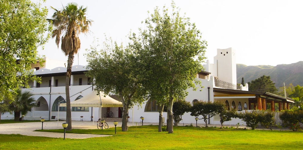 Garden Hotel Vulcano 64/72