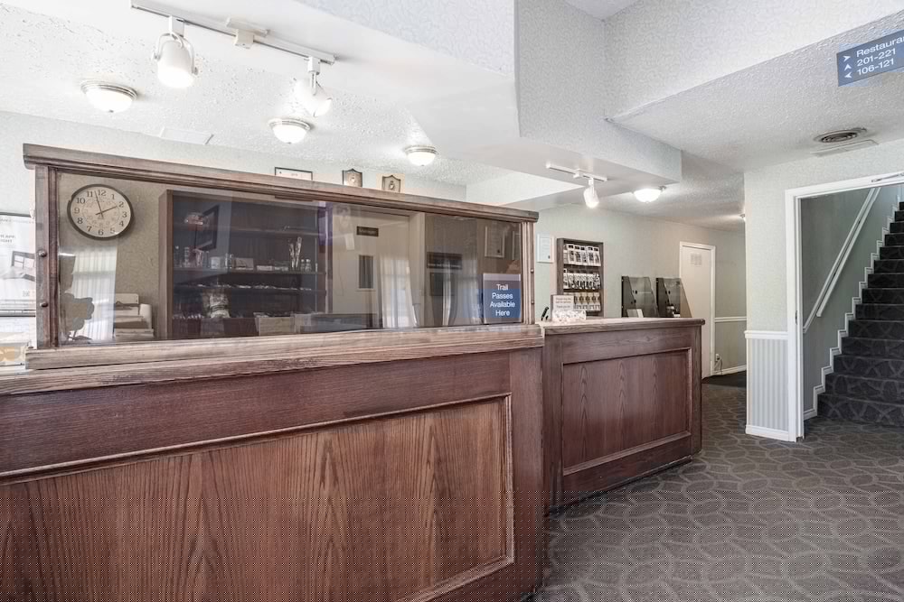 Sandman Inn McBride 6/34
