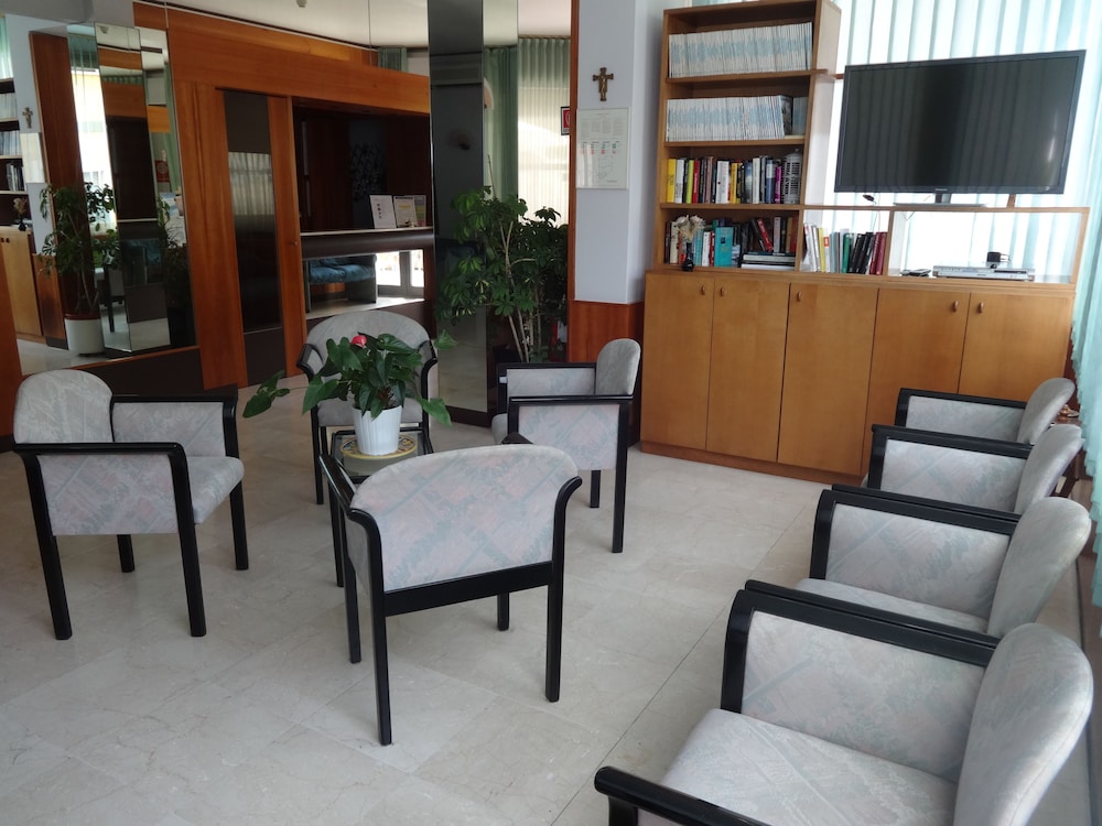 Hotel Saturno 14/30