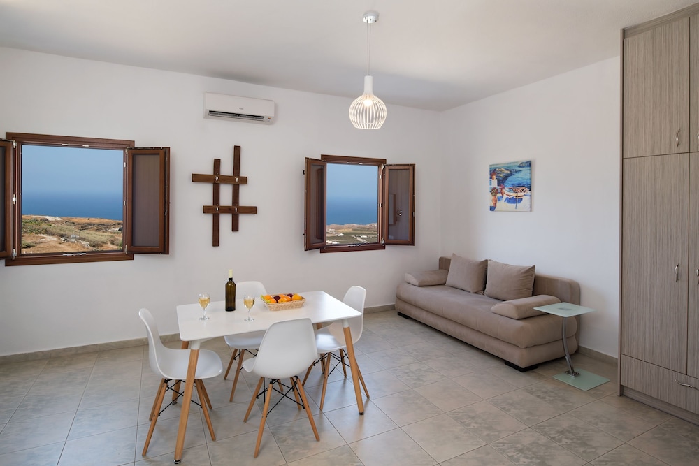 Belle Etoile Villas 47/75