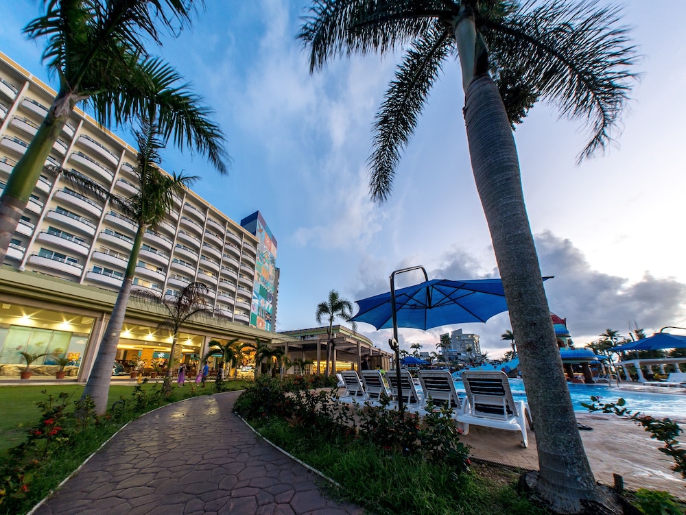 World Resort 43/50