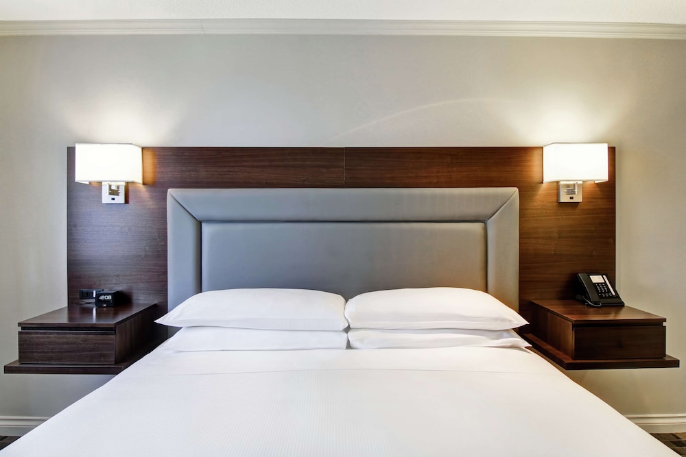 Doubletree By Hilton Hotel Toronto Downtown 15/83
