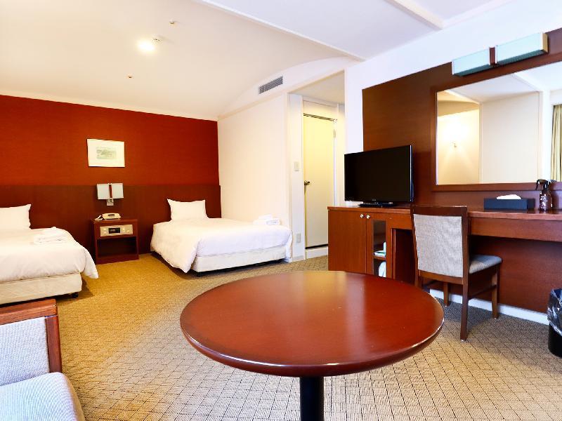 Universal Twin Room