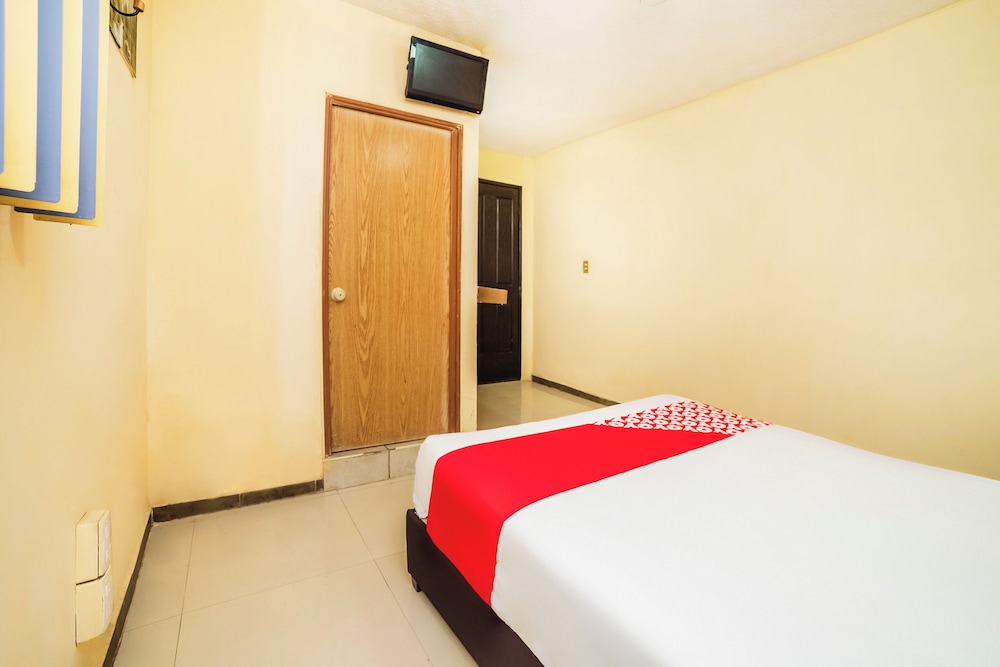 OYO Hotel Posada Bugambilia, San Luis Potosi 25/37