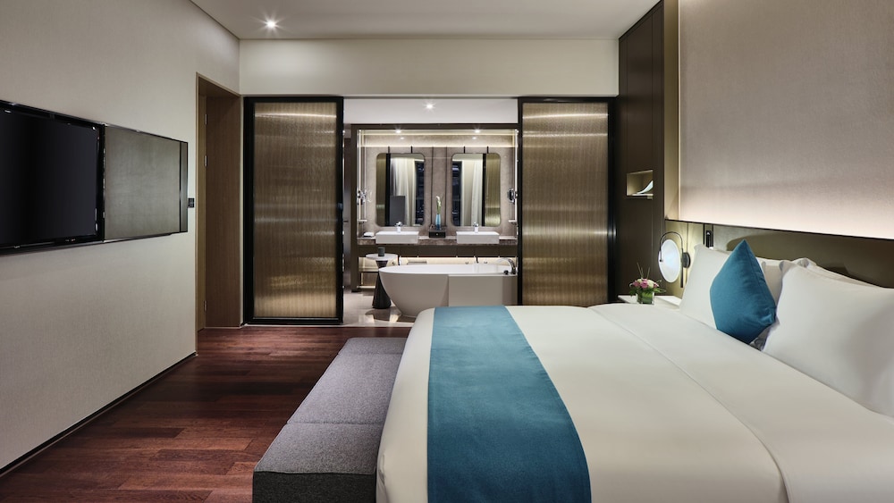 Crowne Plaza Wuhan Development Zone 21/82