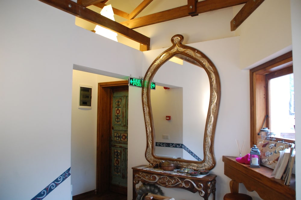 Ibri Boutique Hotel 25/35