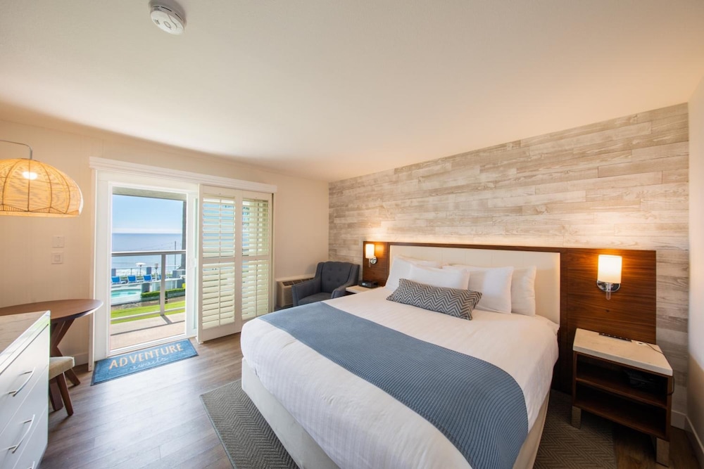 SeaCrest Oceanfront Hotel 21/70