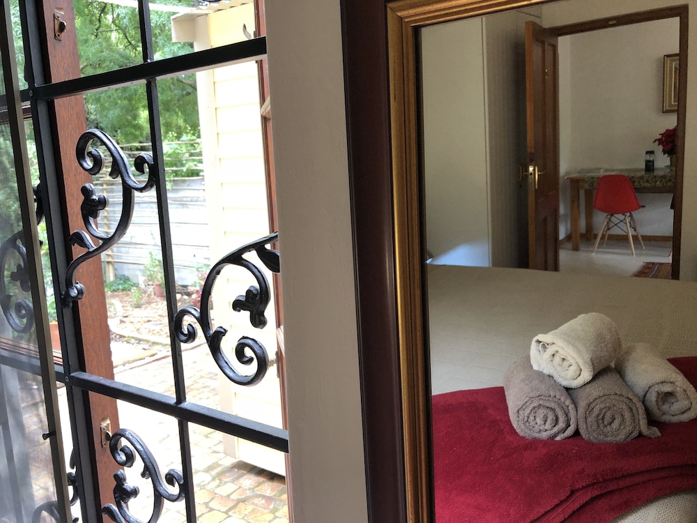 10 Alexander B&B 38/50