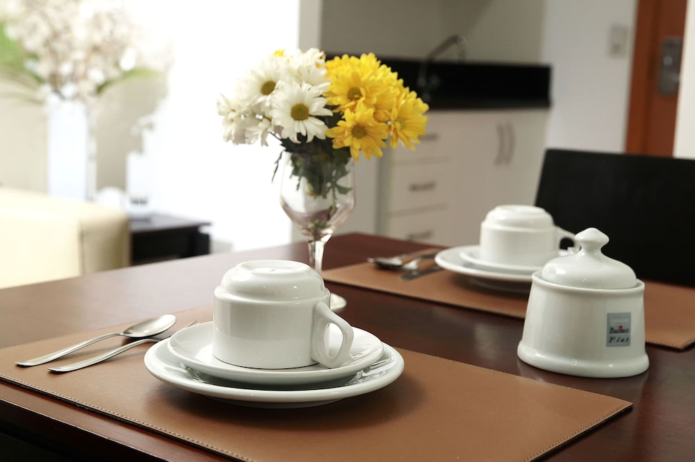 Iguatemi Business Flat 60/76