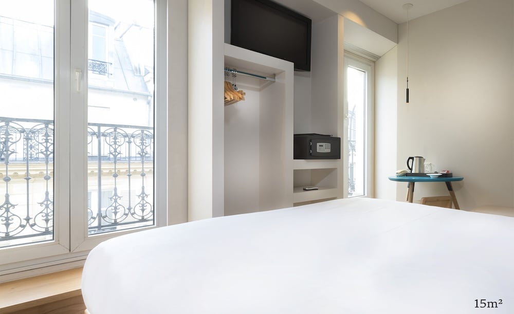 DELUXE, DOUBLE BED, BALCONY