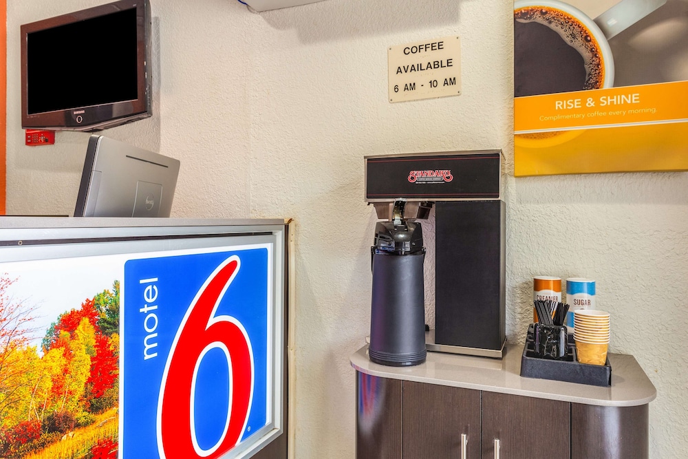 Motel6 Huntington, WV 40/51