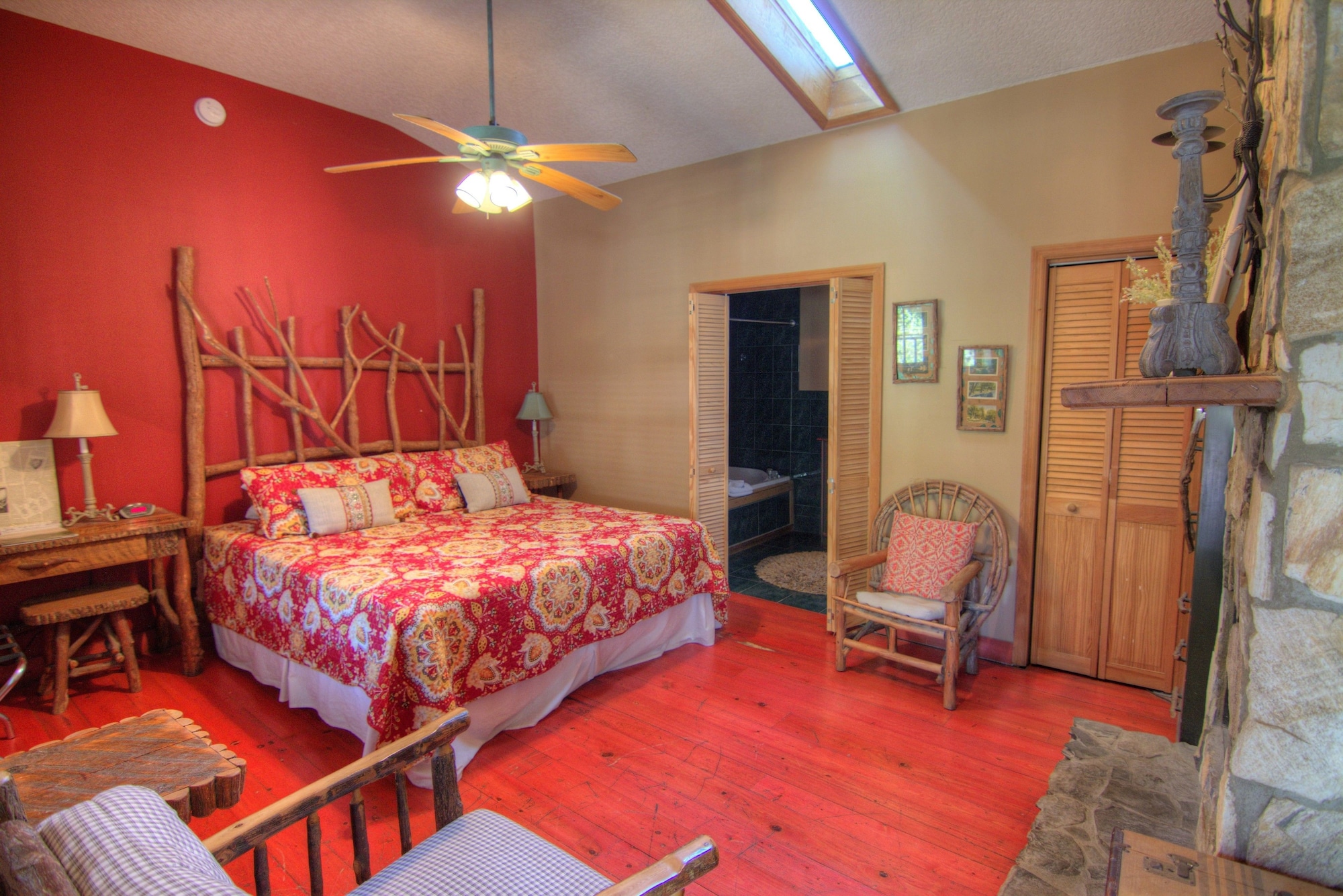 Deluxe, King Bed, Garden View, Florida House Inn 2/4