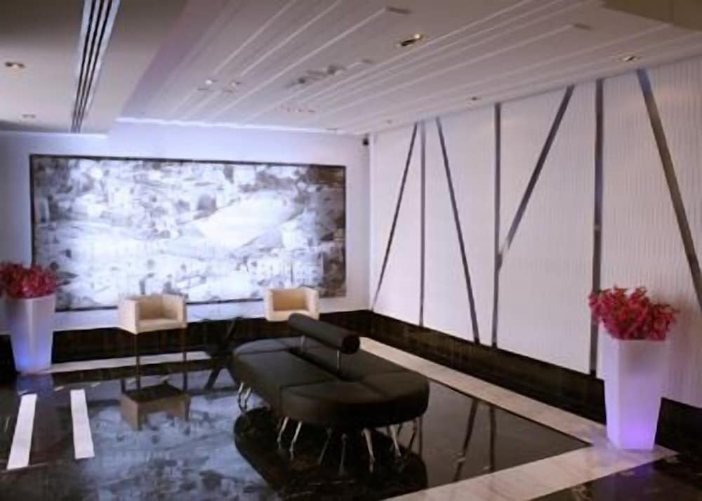 Crystal Hotel 19/39