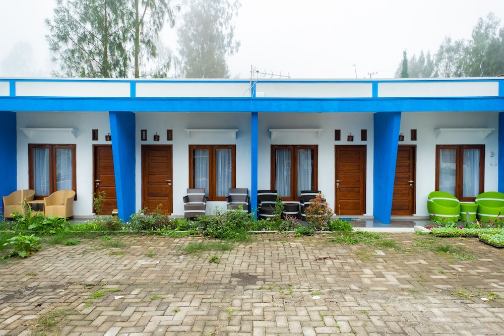 OYO 2169 Anugrah Bromo Homestay 3/52