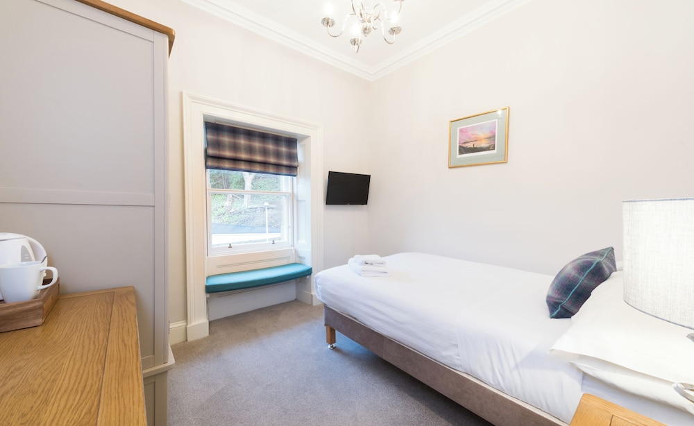 Sunbank House Hotel 8/75