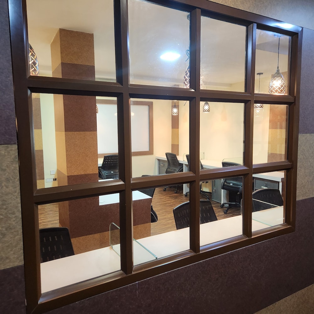 The Crescent Suites 18/33