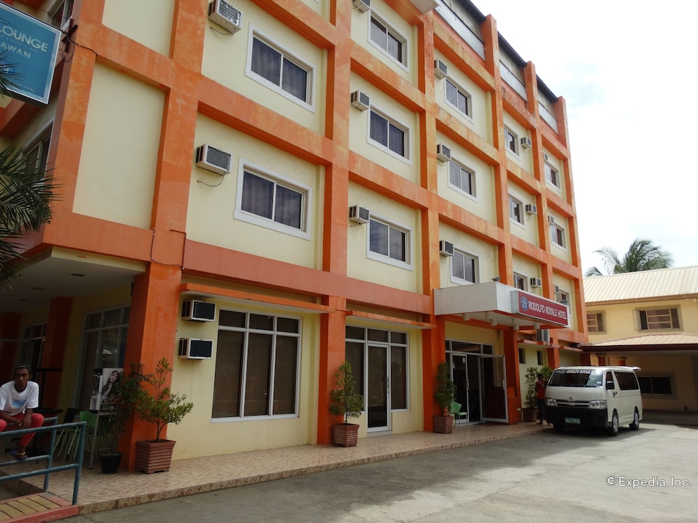 Rodolfo Royale Hotel 52/55
