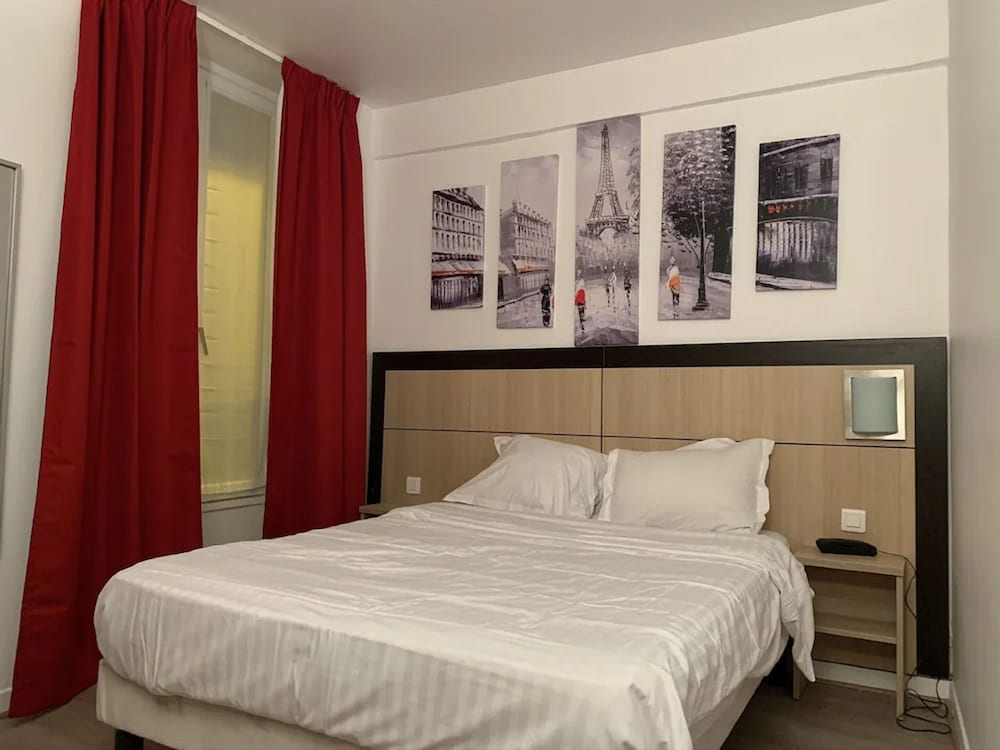 Hotel de Bordeaux 11/47